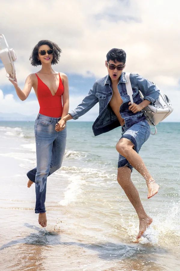 1818黄金眼刘先生视频,1818黄金眼男团刘先生