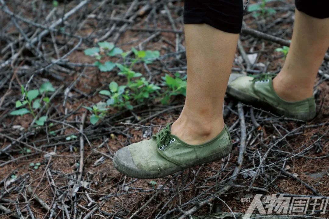 买一双新解放鞋,在有条件的情况下买双解放鞋