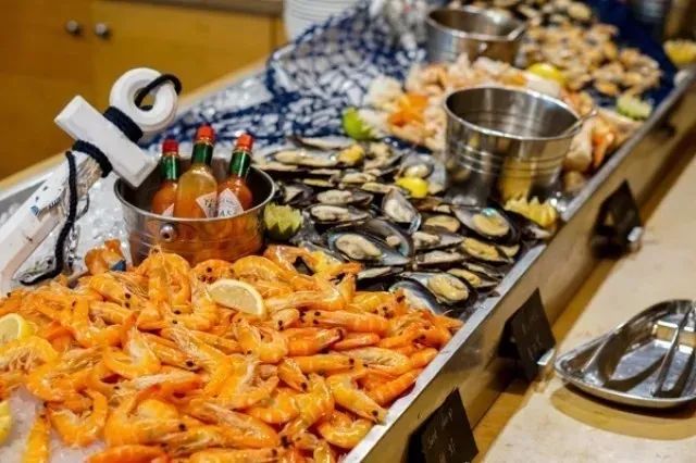 听说没解禁的你们在等上海大促，大波的酒店美食，这就来了