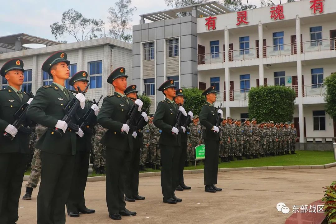 歌唱祖国升旗军乐团,歌唱祖国升旗2008