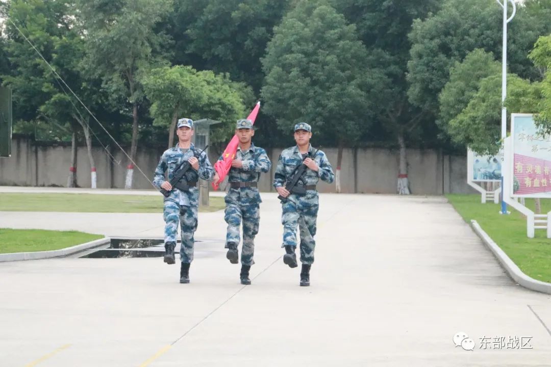 歌唱祖国升旗军乐团,歌唱祖国升旗2008