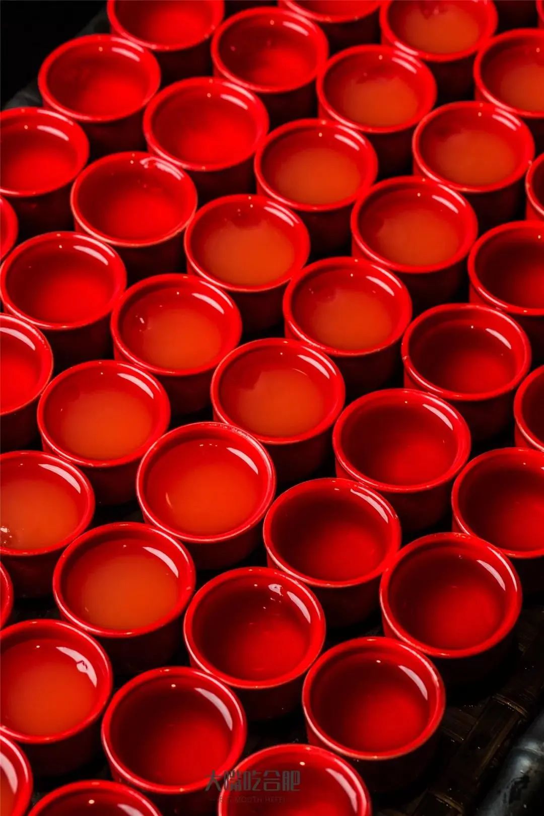 代金券无限叠加！凭斗酒火爆成都的「深夜酒馆」，国潮新风炸翻老报馆