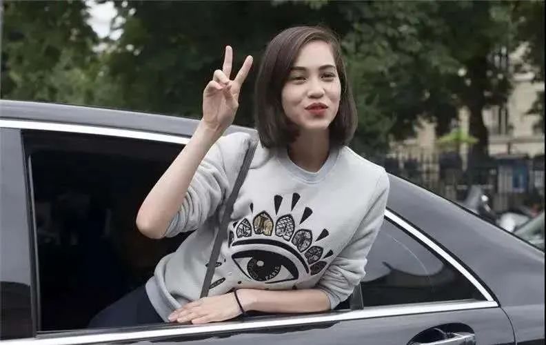 巴黎为她的儿子哭泣，Kenzo创始人高田贤三因新冠在法去世