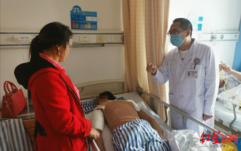 罕见！男子不慎撕脱背上大片皮肤，医生缝1000余针回植成功