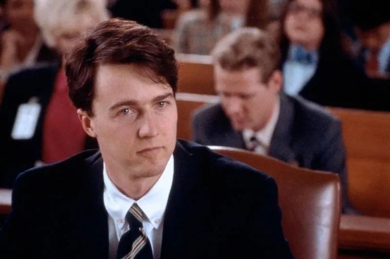 爱德华诺顿自己打自己,爱德华诺顿天国王朝奥斯卡