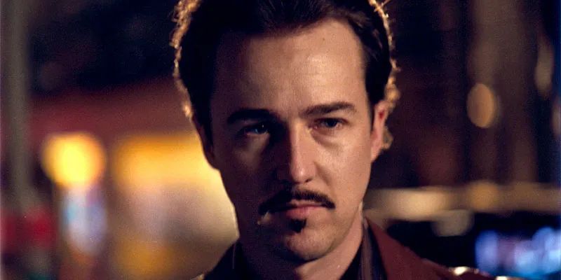 爱德华诺顿自己打自己,爱德华诺顿天国王朝奥斯卡