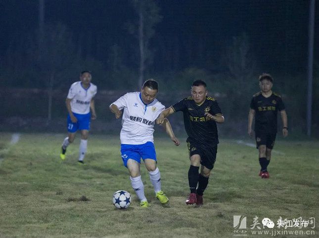 足够精彩校园足球联赛火热进行中,夹江足球联赛