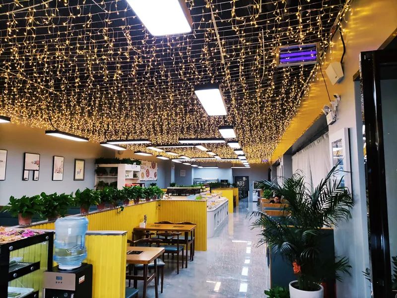 卢氏百悦城左岸食尚｜牛排+火锅自助：39.9元/49.9元享门市价69元/103元的黑椒牛排+火锅自助+酒水+热菜，无需预约