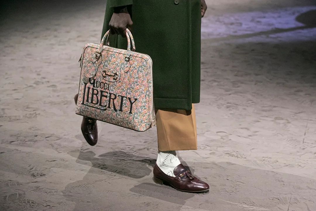 gucci鑱斿悕fake,fake鍖単ucci