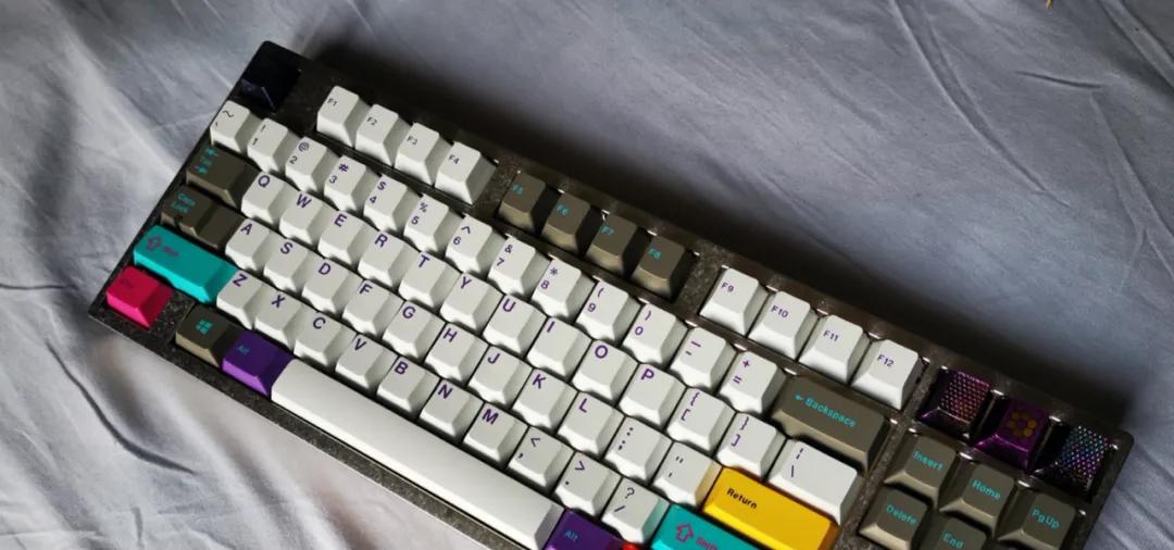 宅男“奢侈品”，一颗键帽十万刀