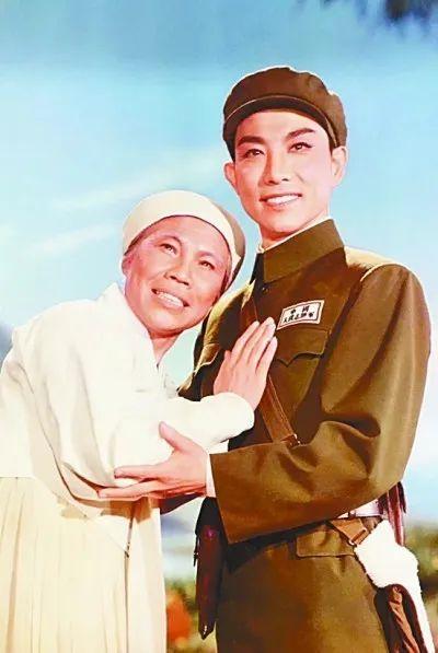 鎶楃編鎻存湞绾㈣壊缁忓吀浠嬬粛,鎶楃編鎻存湞鍗侀儴椤剁骇鎶楁棩澶х墖