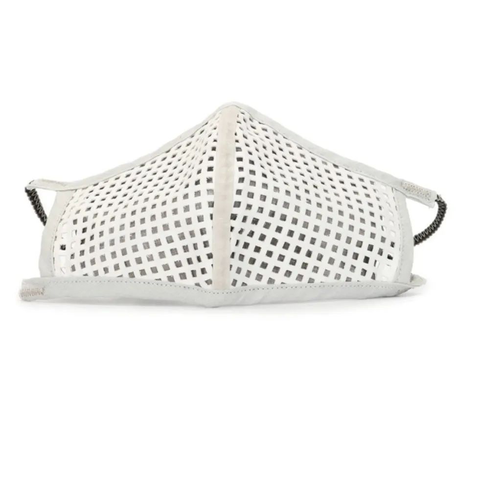 三天打鱼两天晒网｜八戒的珍珠汗衫又在时尚圈翻红了