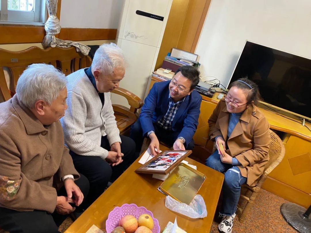 爱的陪伴不缺席图片,爱的陪伴从不缺席