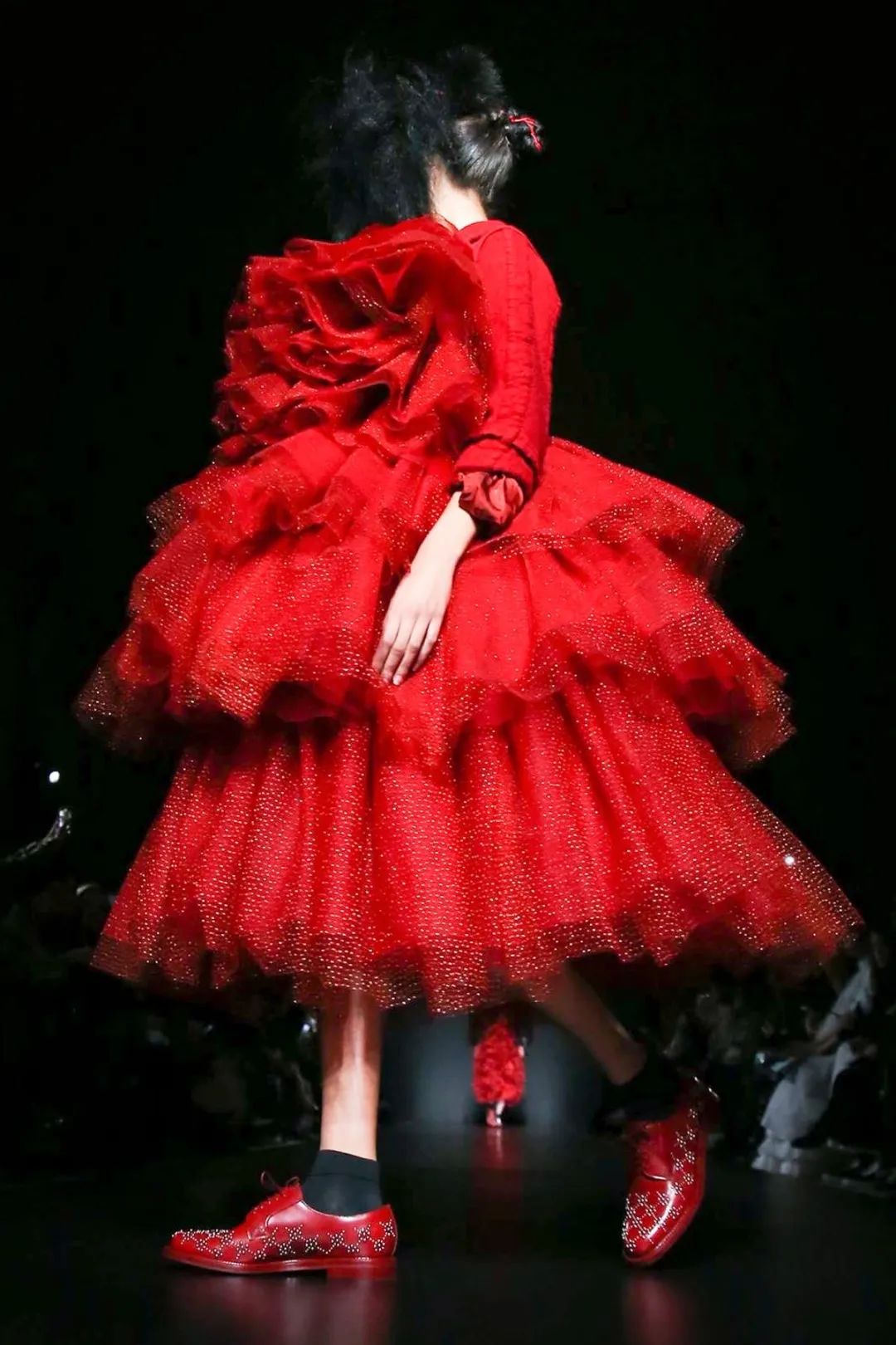 pantone发布的2018年流行色,pantone发布2023年度代表色