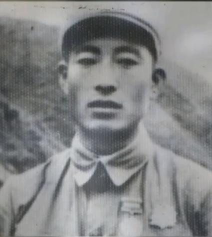 英雄致敬抗美援朝老兵向英雄致敬,致敬身边的抗美援朝老英雄