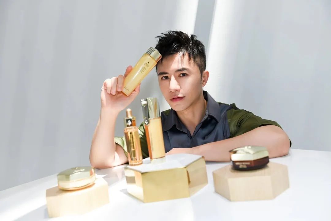 错在哪里？明星同款粉底画出来都是路人脸？