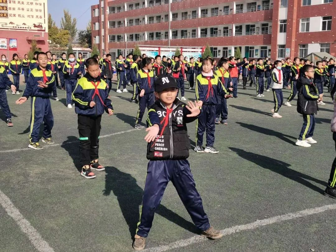 永安小学创意课间操,农业街小学课间操