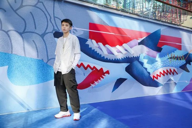 壹周潮话题|杨幂扶了个寂寞也美，万圣节Mai真的拼