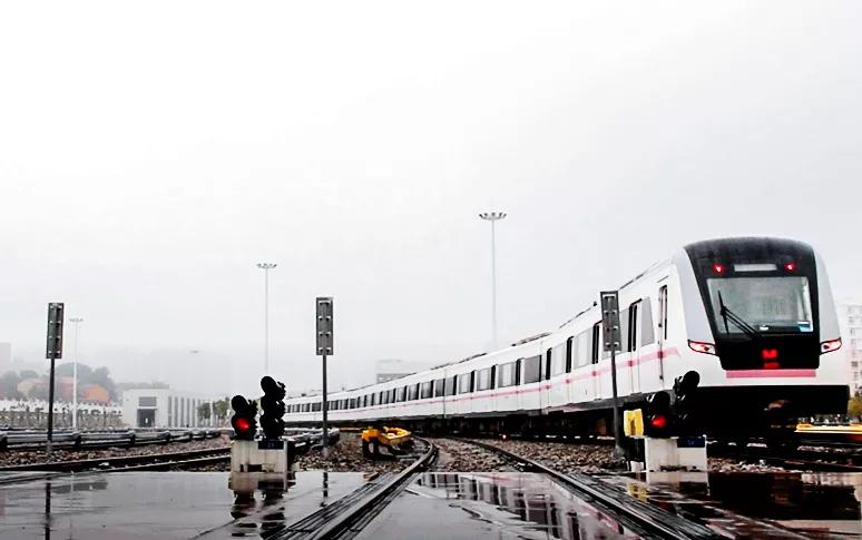 乐活地铁|为么斯我爱上了武汉地铁？