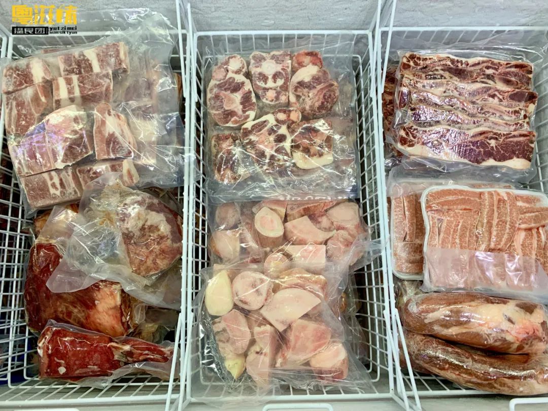 2元直奔「韩国超市」，20+种“妈妈”泡菜，一站搞定韩剧美食