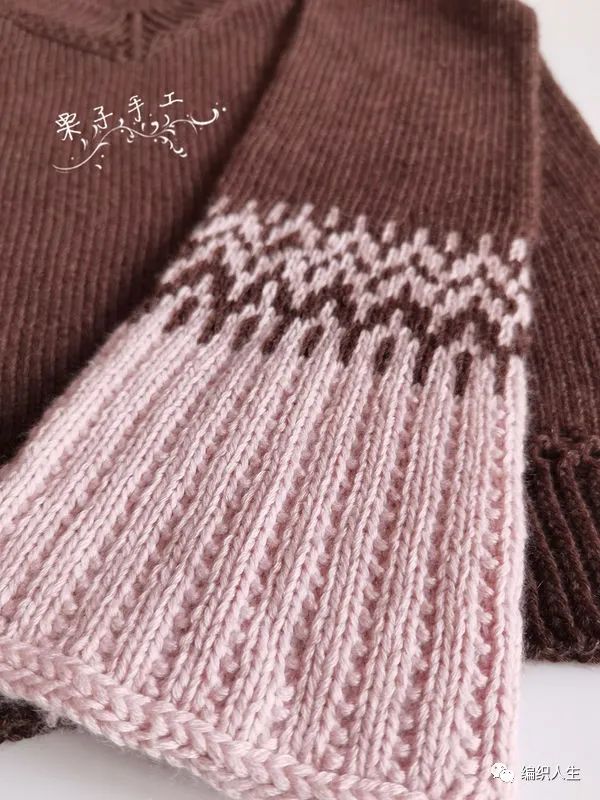 薄款v领毛衣编织图解,从下往上编织咖色开衫毛衣