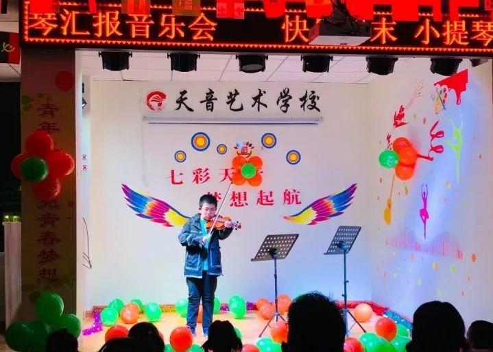 青年之家揭牌凝聚青春力量,凝聚青春力量服务乡村振兴