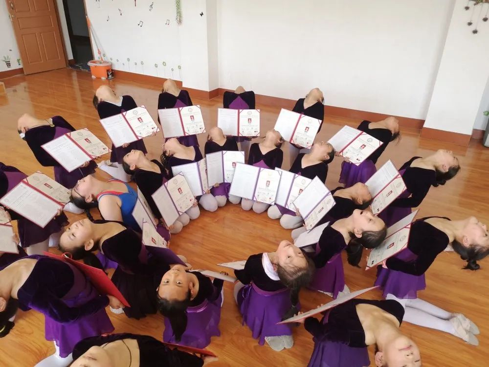 青年之家揭牌凝聚青春力量,凝聚青春力量服务乡村振兴