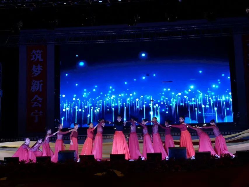 青年之家揭牌凝聚青春力量,凝聚青春力量服务乡村振兴