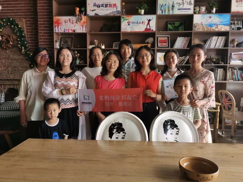 青年之家揭牌凝聚青春力量,凝聚青春力量服务乡村振兴