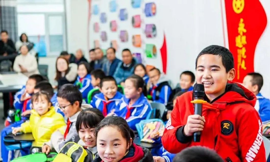 青年之家揭牌凝聚青春力量,凝聚青春力量服务乡村振兴