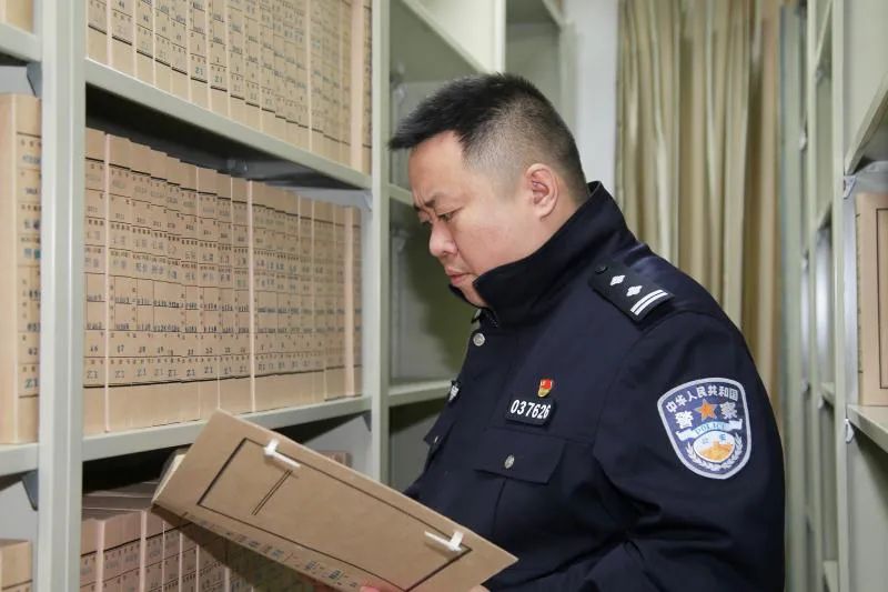 坚持政治建警全面从严治警展示牌,坚持政治建警全面从严治警效果图