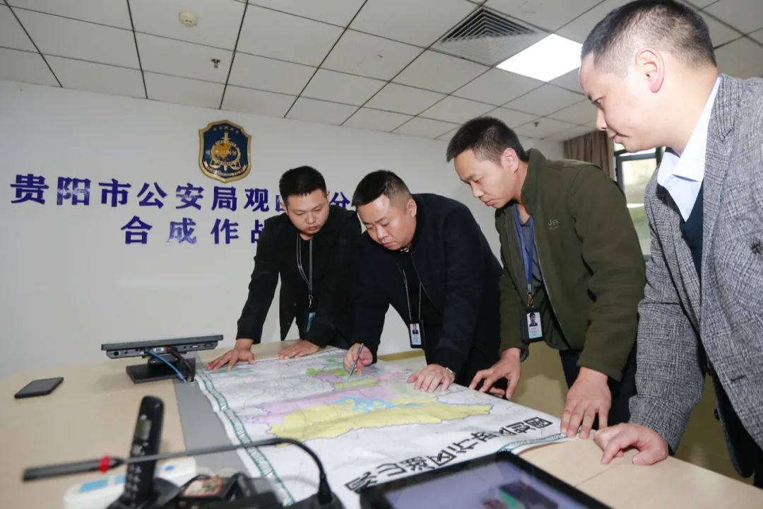 坚持政治建警全面从严治警展示牌,坚持政治建警全面从严治警效果图