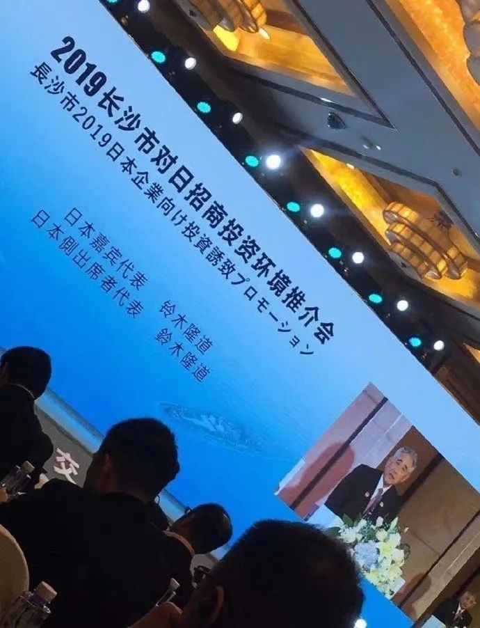 被女主播的直播间拉黑怎么能恢复,主播被阴婚