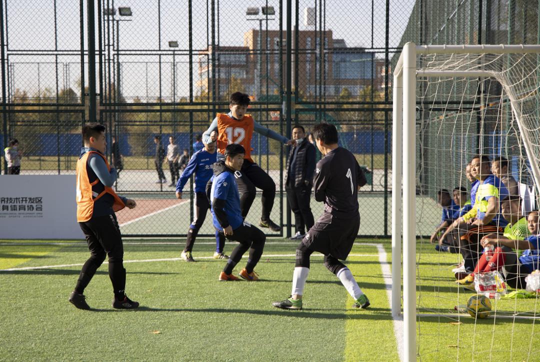 全省五人制足球联赛落幕,广州业余五人制足球比赛