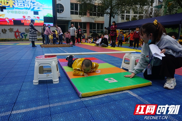 快乐运动健康成长一一怀化市幼儿园体育节活动