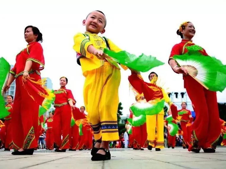 昆明嵩明玩的地方,潮玩派对昆明店