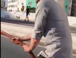 巴西男子造出时光机器,男子打造哈利波特飞天扫帚