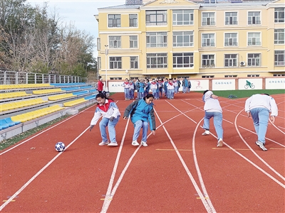 从“被动应试”到“主动锻炼”