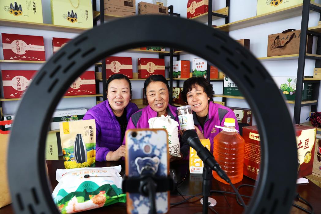 河北省决战决胜脱贫攻坚,张家口万全脱贫攻坚