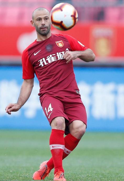 从此江湖只剩小马哥的传说，三个关键词总结马斯切拉诺的职业生涯