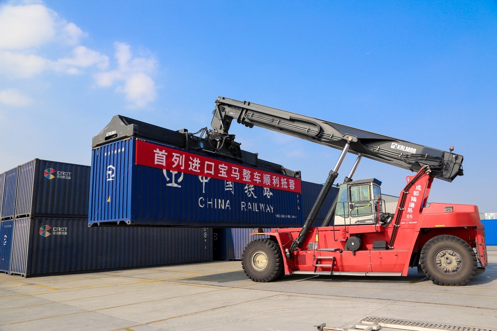 宝马中欧专列,宝马进口车运往中国