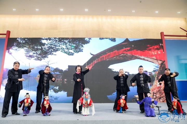 泰顺氡泉温泉度假村,泰顺玉龙山氡泉有什么好玩的