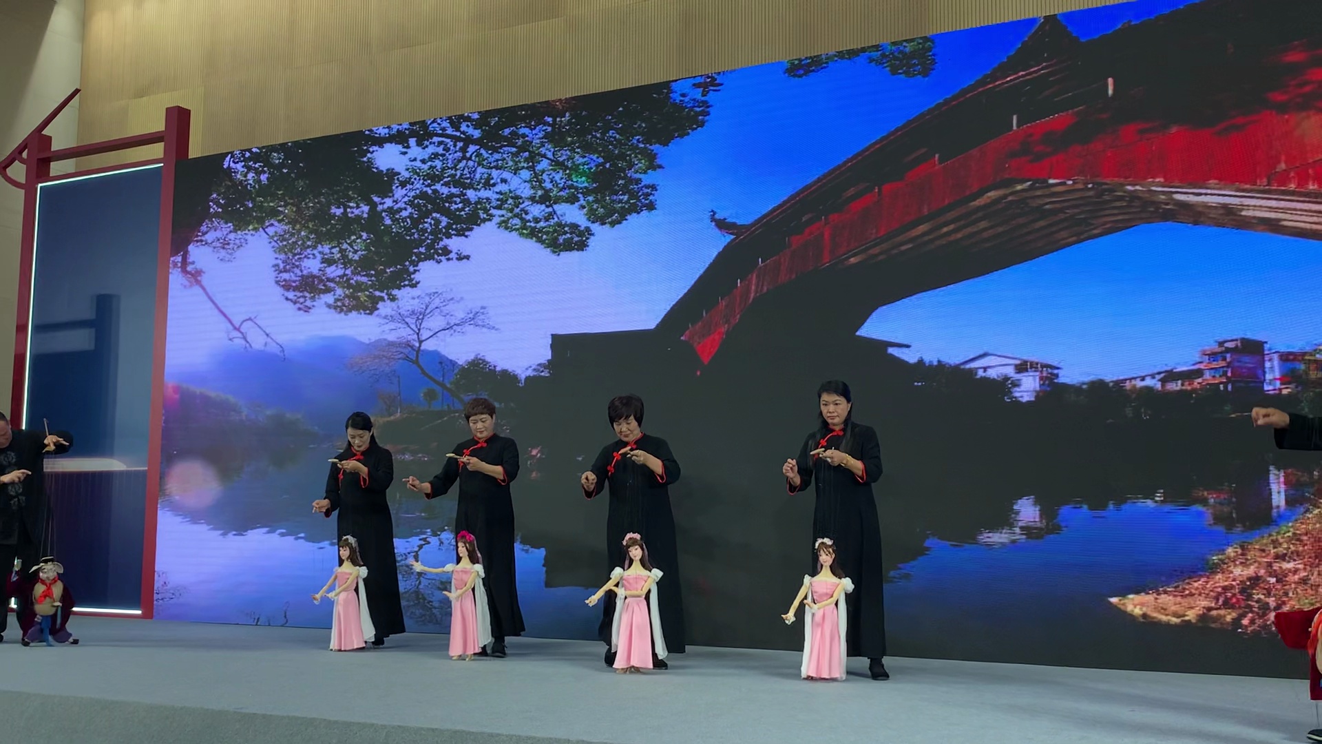 泰顺氡泉温泉度假村,泰顺玉龙山氡泉有什么好玩的