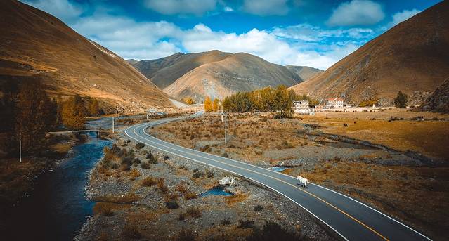 以山川为歌，奔赴一场和远方的约会