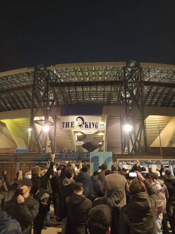 马拉多纳去世中国各地吊唁活动,马拉多纳去世众人哀悼