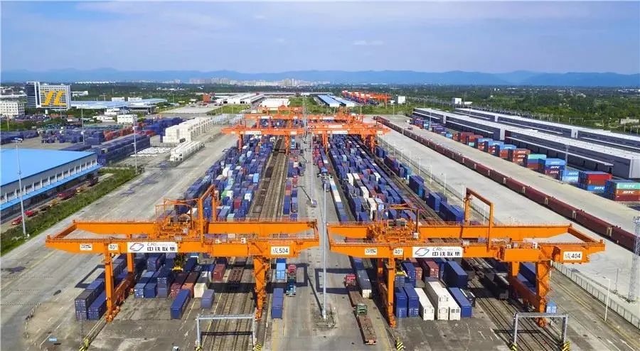 马拉多纳四川成都,缅怀马拉多纳的人都在哪里