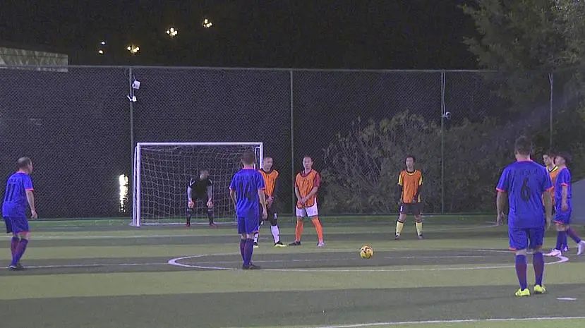 激情绿茵运动会入场,足球邀请赛激情开赛