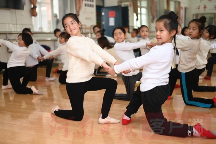 别人家的学校！义马这个学校把课程“玩”出新花样