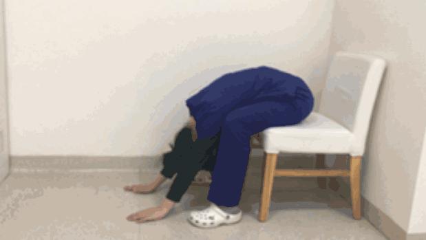 如何正确保护好自己的腰椎,1分钟自测看你的腰椎好不好