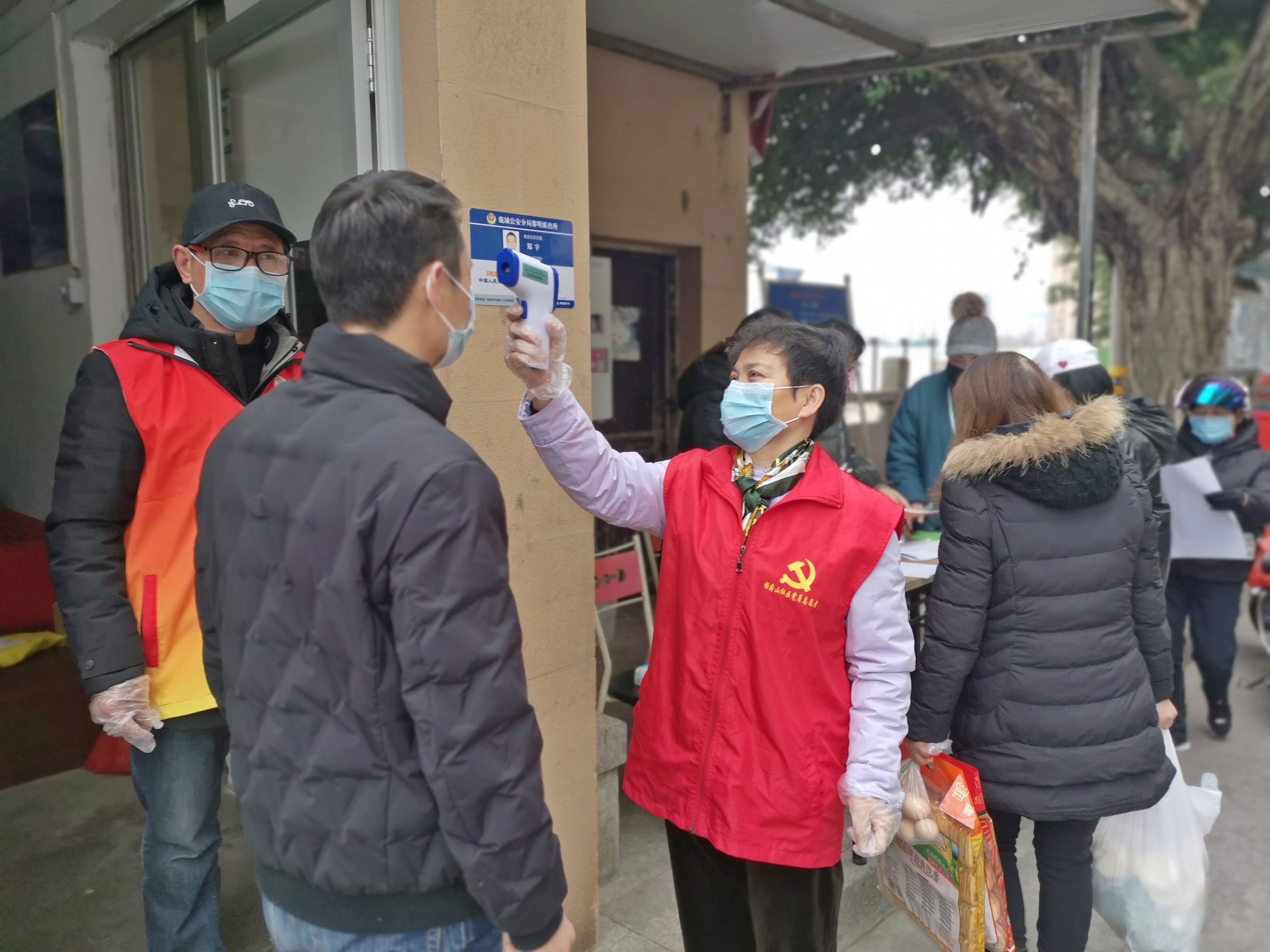 灏忓皬缃戞牸澶ц兘閲忔湇鍔＄兢浼楁樉鎷呭綋,灏忕綉鏍兼挰鍔ㄦ皯鐢熶簨涓氬ぇ鏈嶅姟